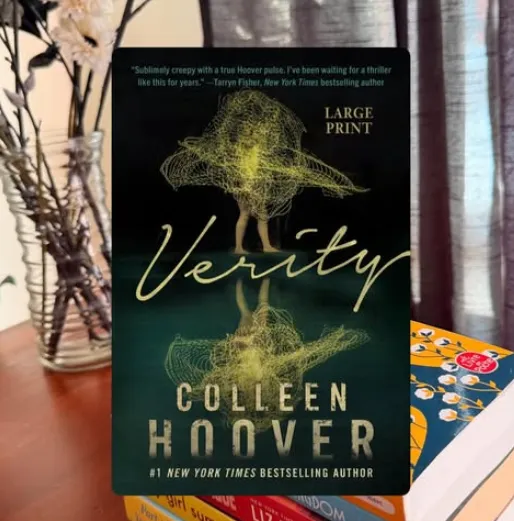 Därför har Colleen Hoover fått ett sådant genomslag